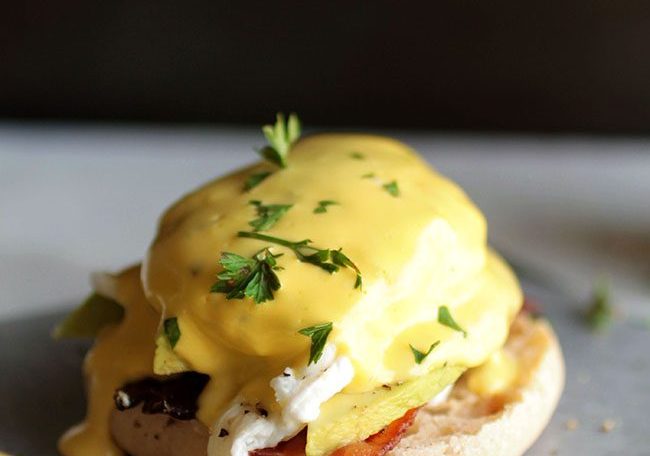 Avocado Chicken Benny